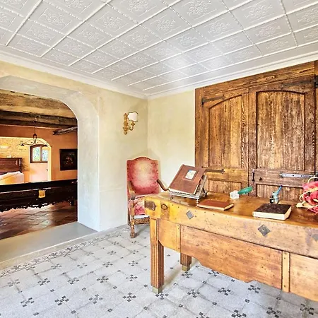 Ponte D'avorio Sleeps 17 Pool Wifi Villa