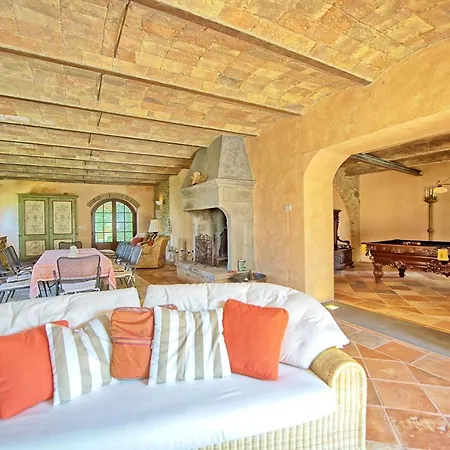Ponte D'avorio Sleeps 17 Pool Wifi Villa
