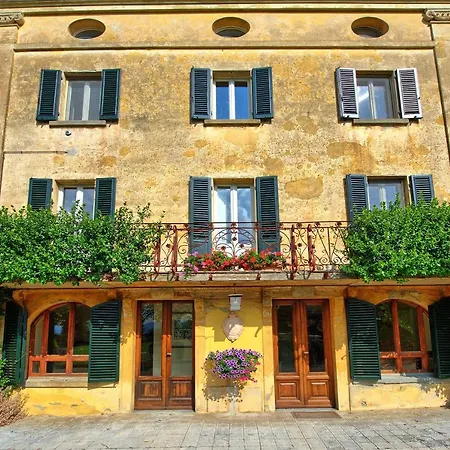 Ponte D'avorio Sleeps 17 Pool Wifi