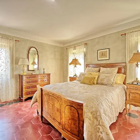 Ponte D'avorio Sleeps 17 Pool Wifi Villa
