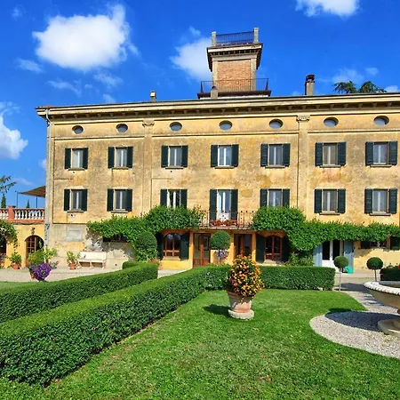 Villa Ponte D'avorio Sleeps 17 Pool Wifi Baucca