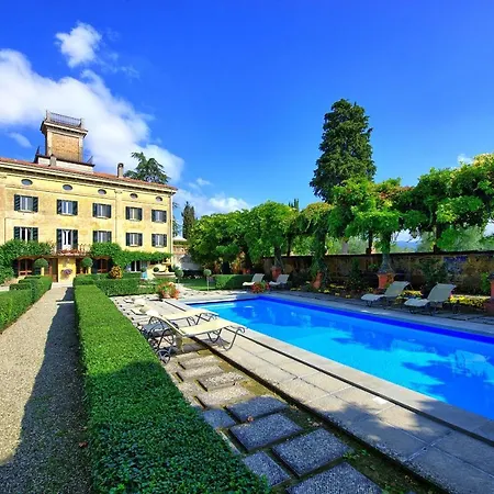 Ponte D'avorio Sleeps 17 Pool Wifi Villa